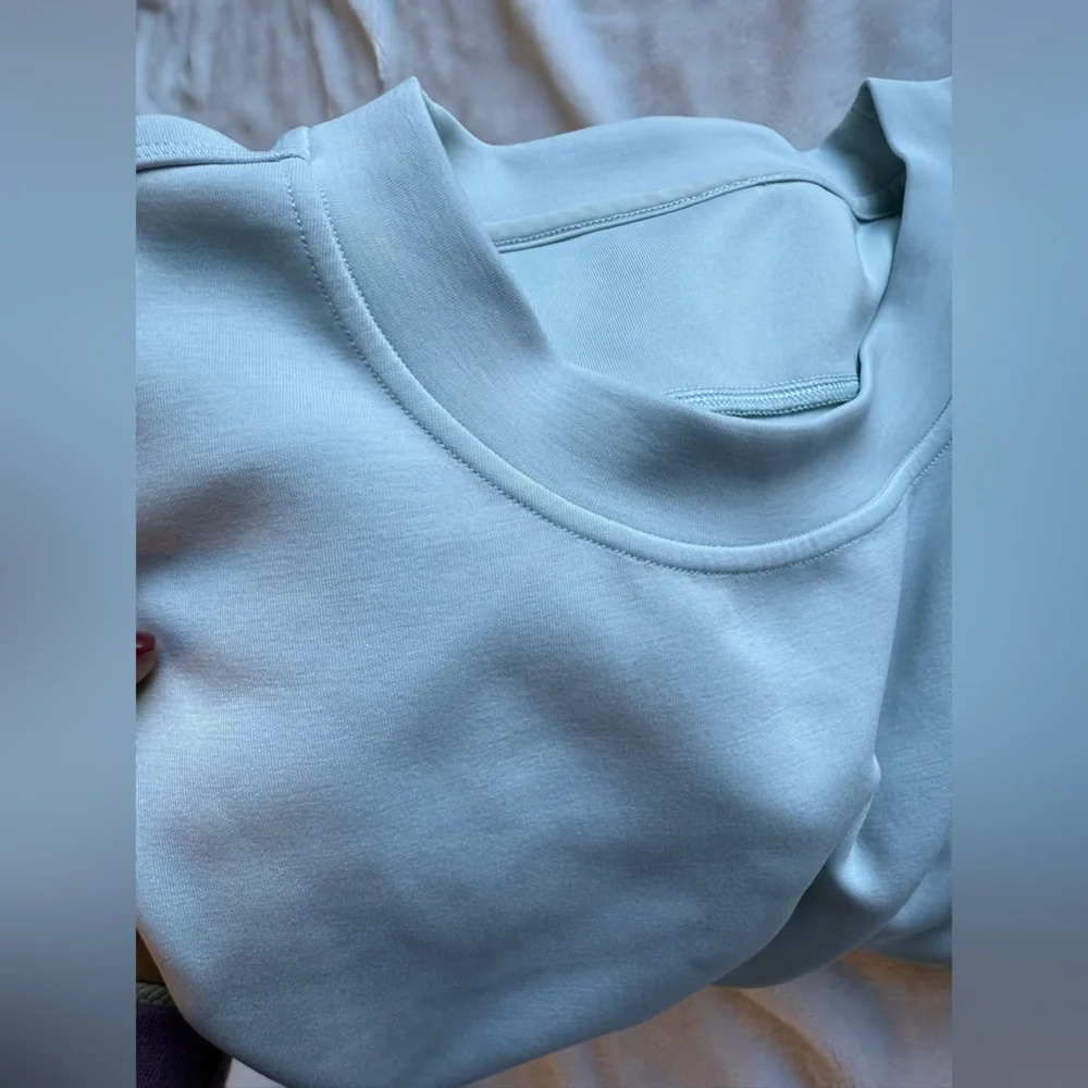 lululemon Softstreme cropped Light Blue Crewneck Sweatshirt